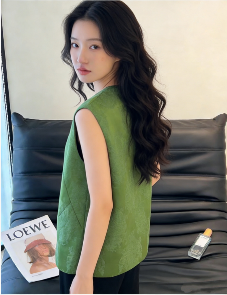 【YUNANEAT】Ladylike green printed blouse with vintage vest and buttoned waistcoat